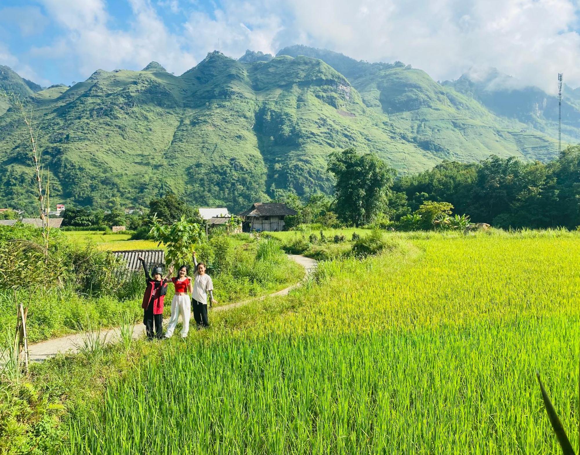 Du Gia Field View Homestay Làng Cac المظهر الخارجي الصورة