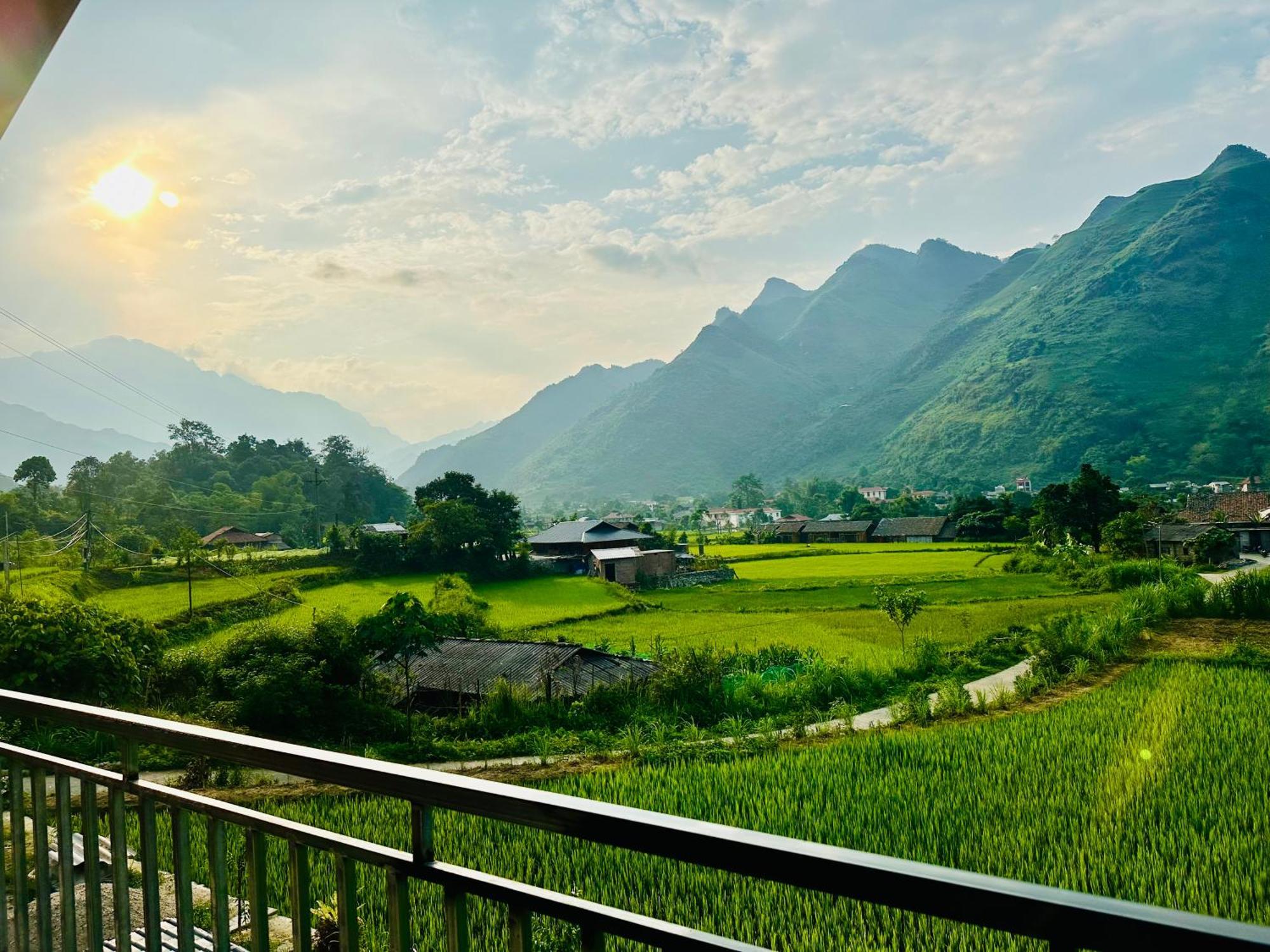 Du Gia Field View Homestay Làng Cac المظهر الخارجي الصورة
